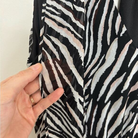 WHBM Abstract Zebra Black and Ecru High Low Maxi Dress - Size 8 - Picture 8 of 8